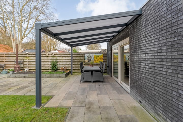 Foto 33 van Carry van Bruggenstraat 39