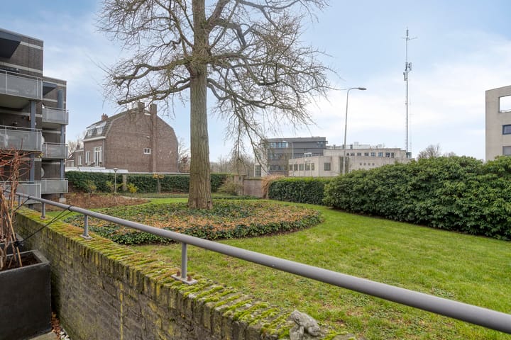 Photo 4 of Kapellerlaan 42-A8