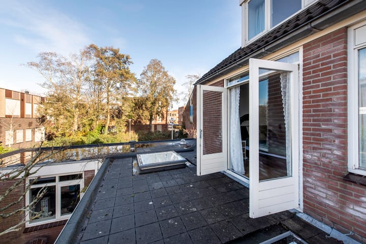 Photo 20 of Witte de Withlaan 21