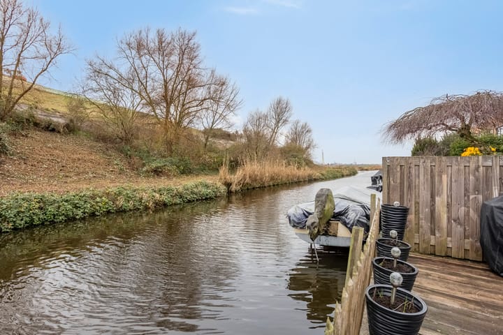 Photo 3 of Serenade 3