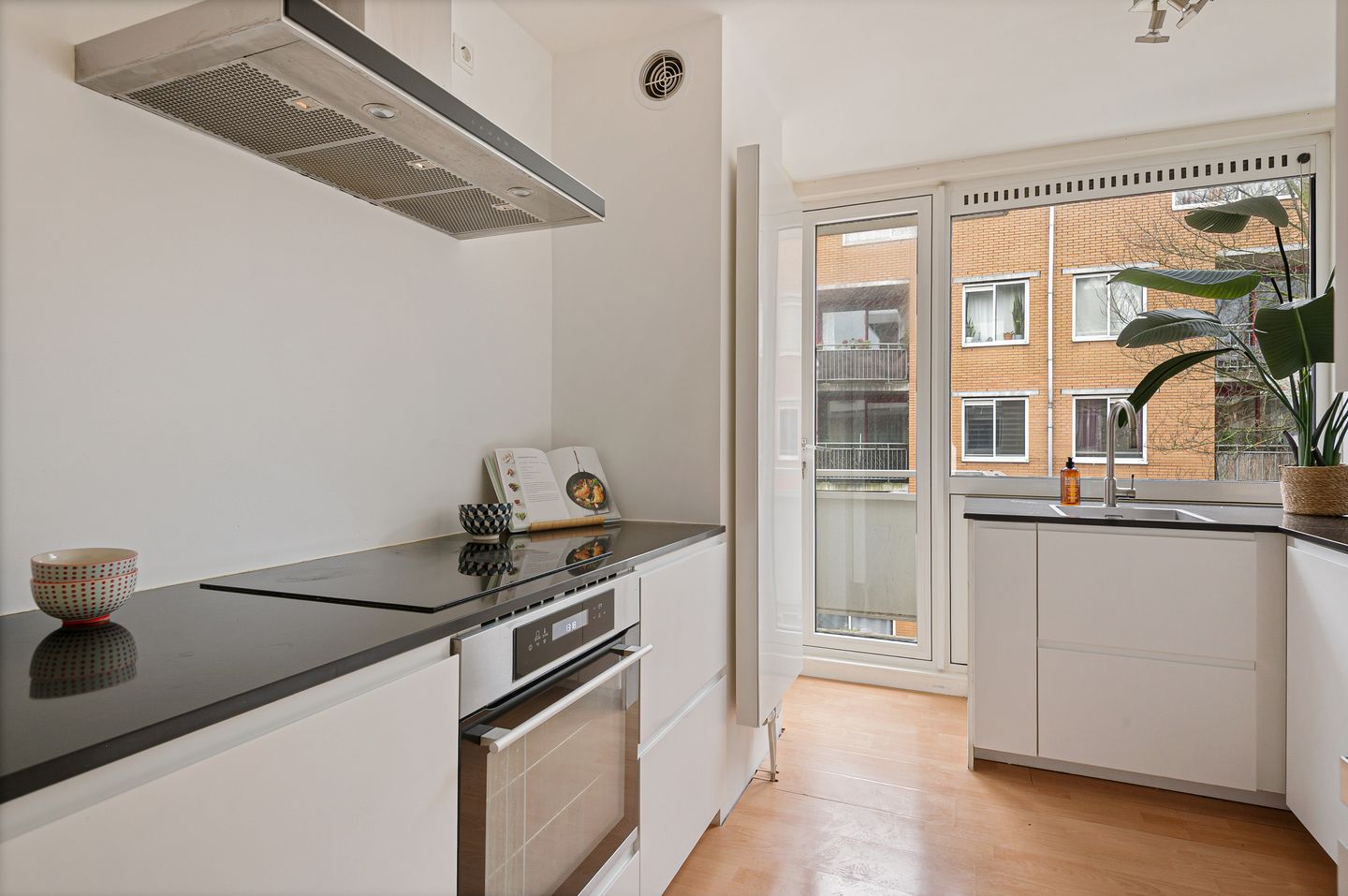 Foto 14 van Jacob Burggraafstraat 53