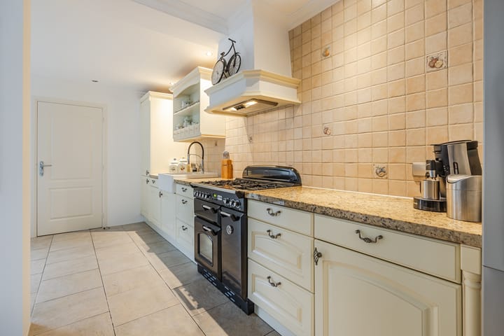 Photo 11 of Jan Evertsenstraat 41