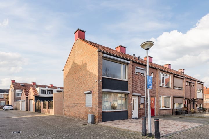 Photo 39 of Jan Evertsenstraat 41