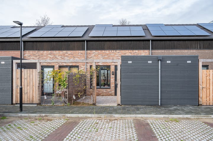 Photo 2 of Maria Montessoristraat 44