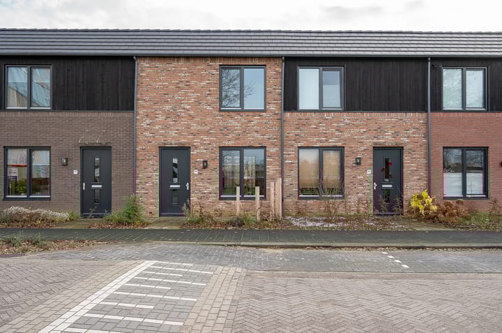 Photo 6 of Maria Montessoristraat 44