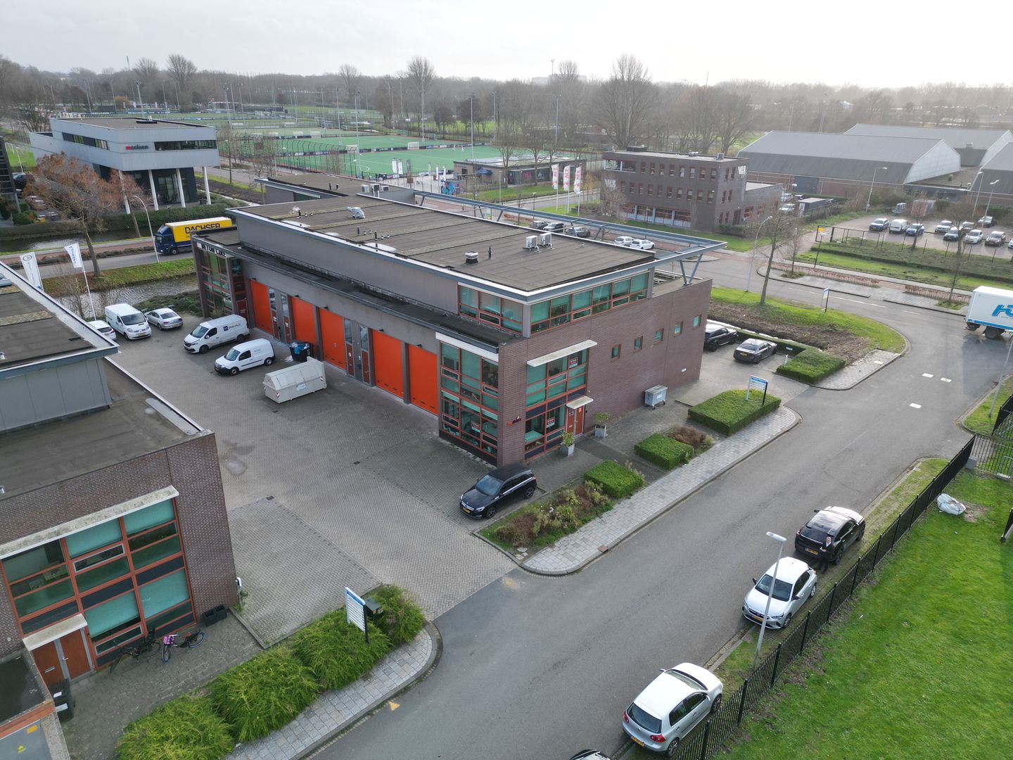 Bekijk foto 2 van Daltonstraat 13-14