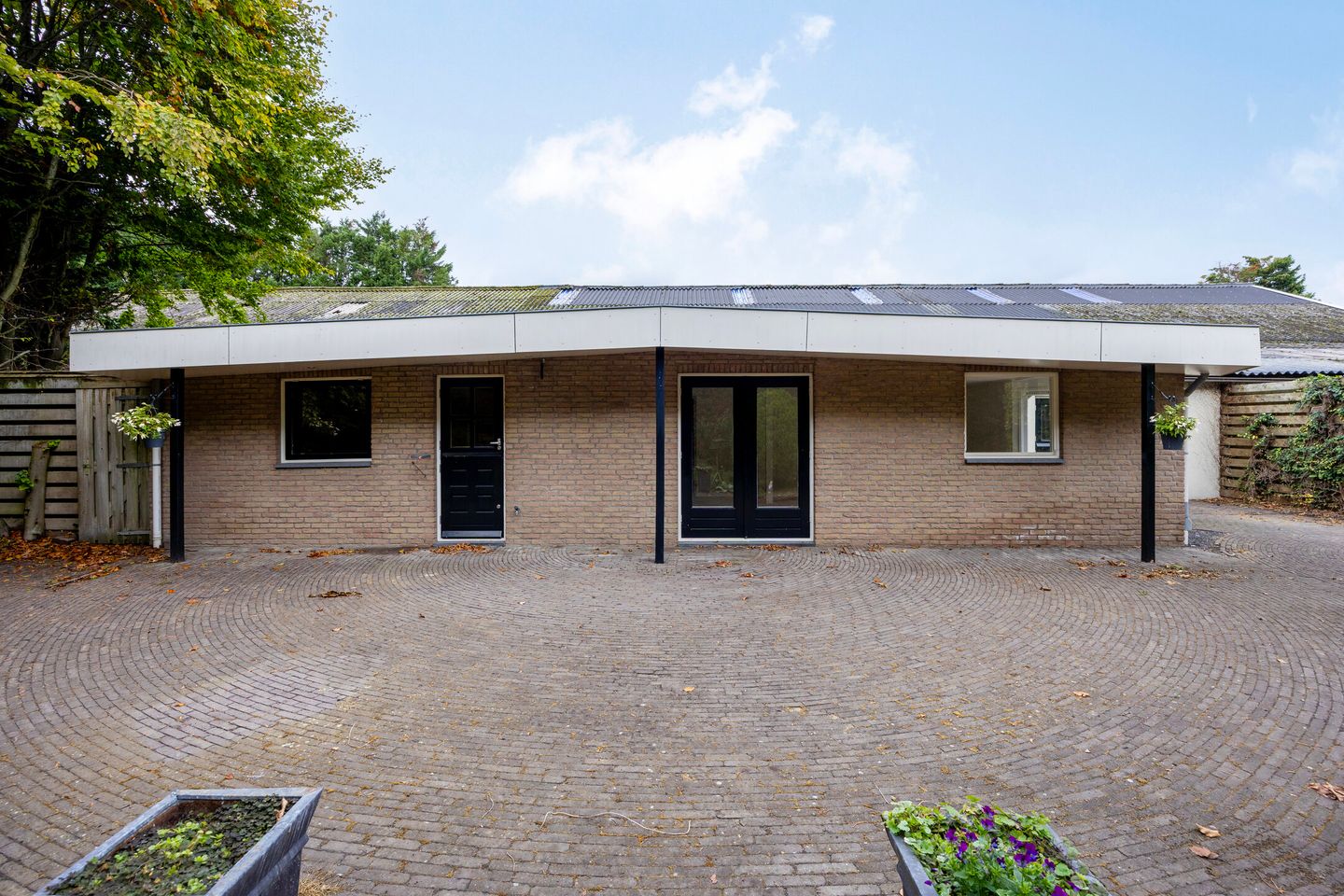 Bekijk foto 2 van Laageinde 30-a