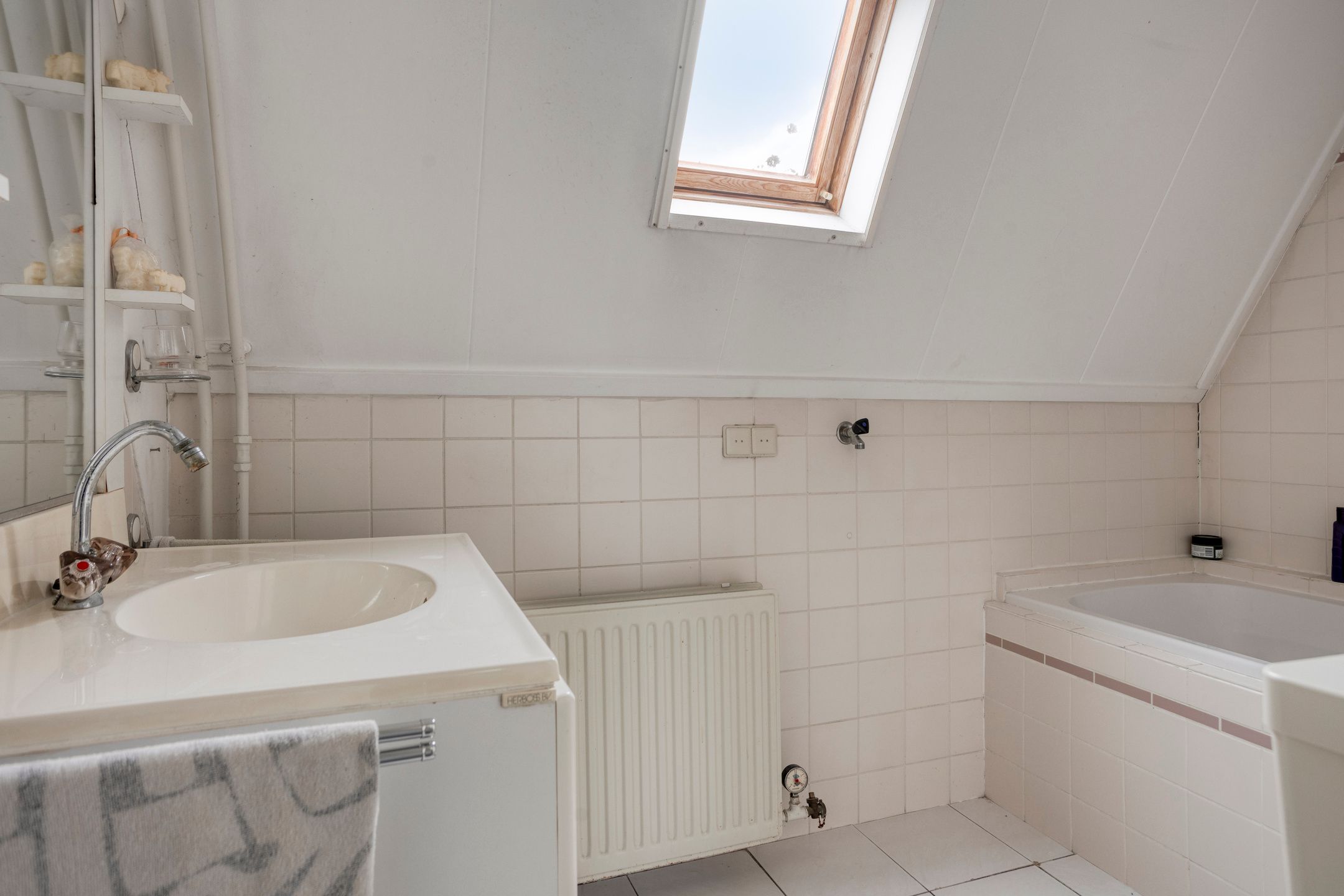 Photo 15 of Korenbloem 26