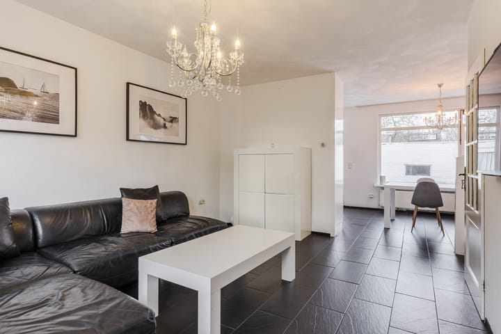 Photo 2 of Lijsterbeslaan 15