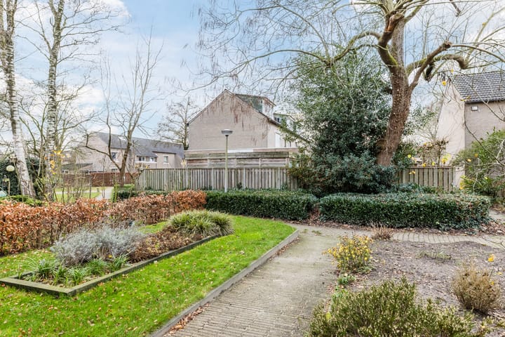 Photo 34 of Lijsterbeslaan 15