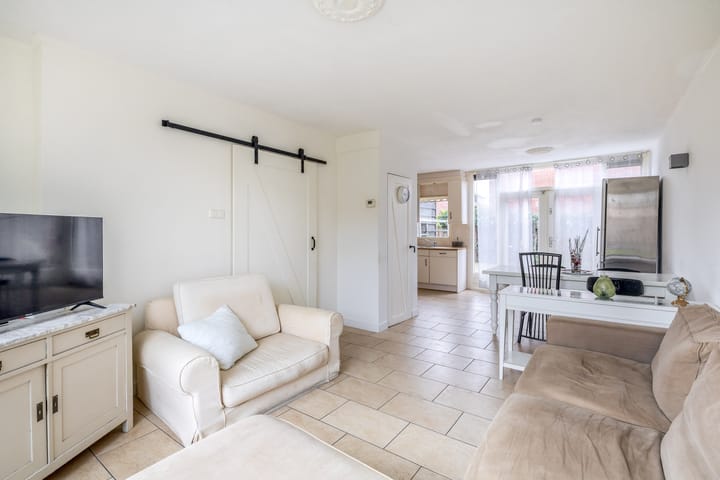 Photo 14 of van Alkemadelaan 53