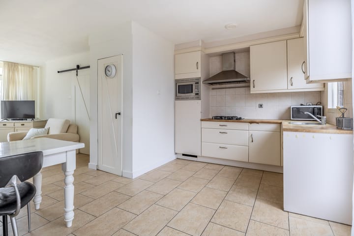 Photo 17 of van Alkemadelaan 53