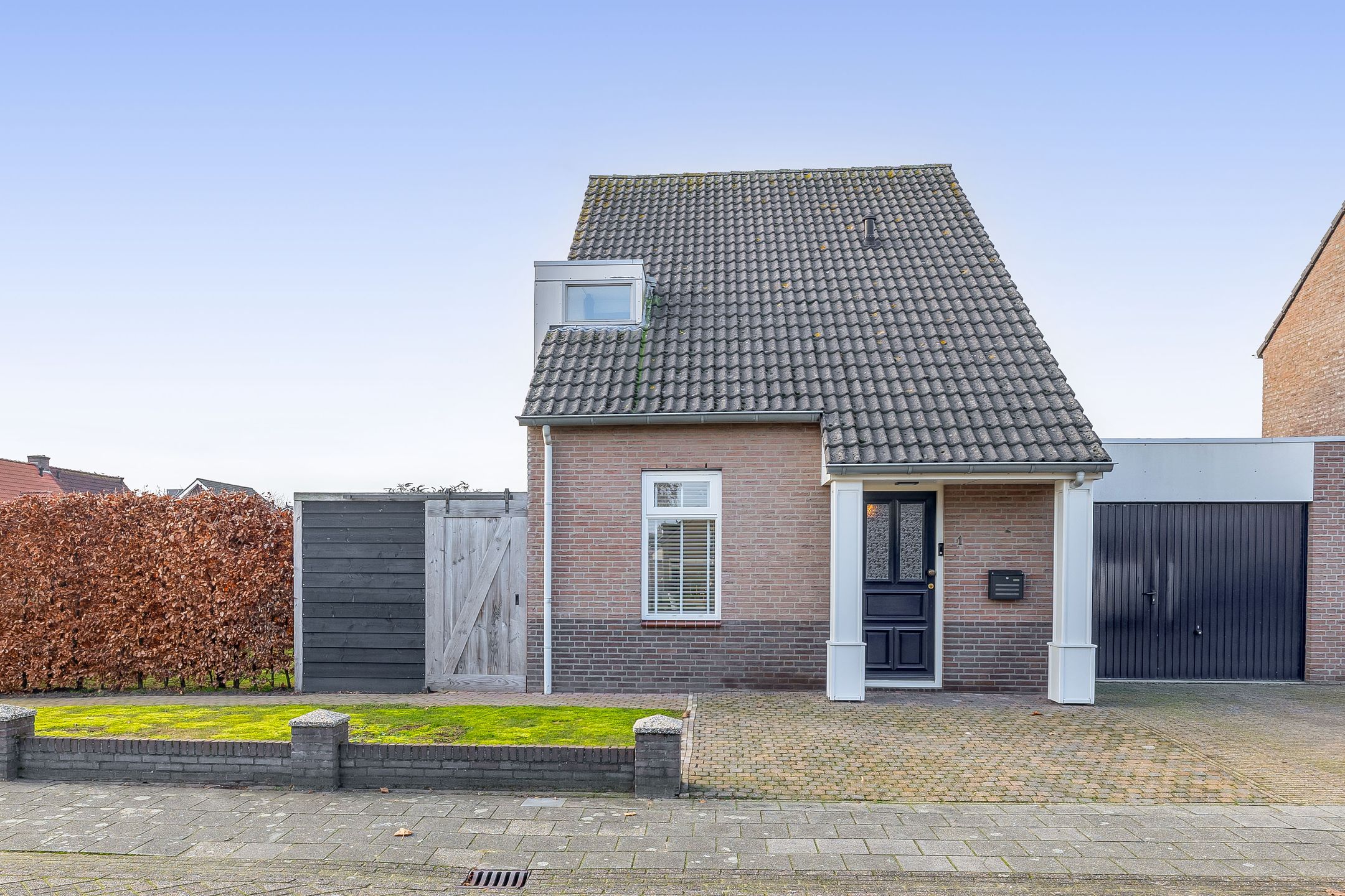 Buying a house in The Netherlands., Hulsbos 1