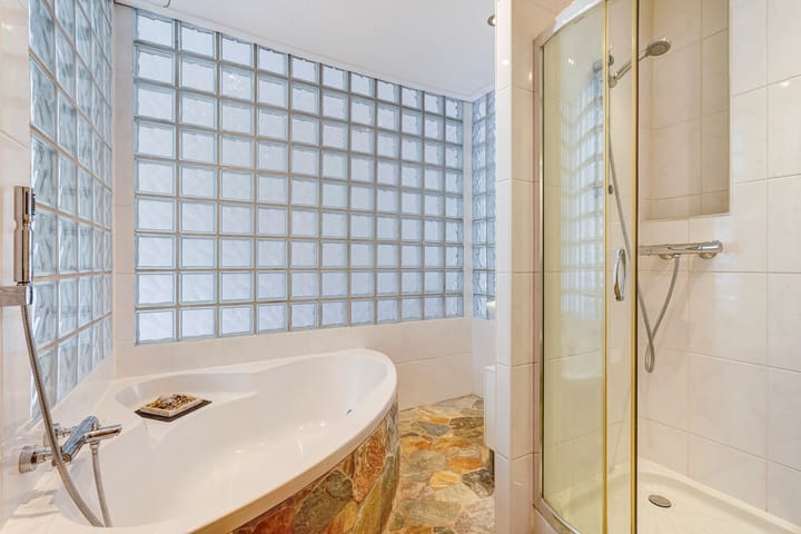 Photo 39 of Stuyvesantstraat 335