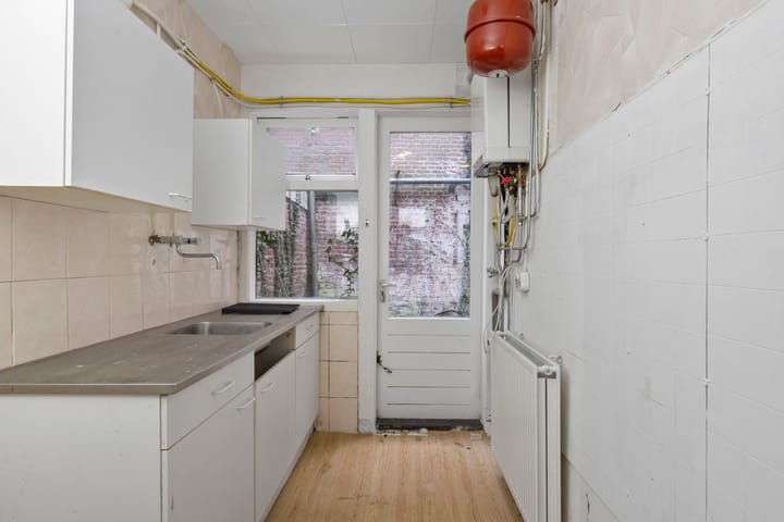 Photo 7 of Berckheydestraat 14-ZW