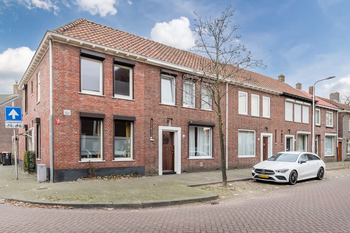 Foto 25 van Christiaan Huygensstraat 50