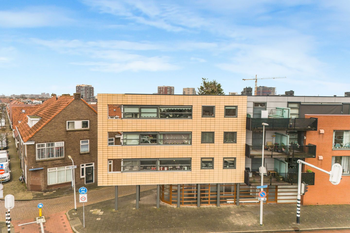 Bekijk foto 2 van Alkmaarseweg 79