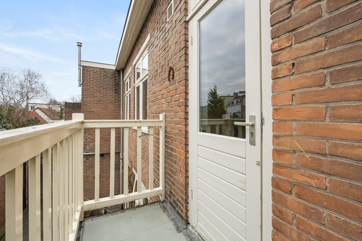 Foto 24 van van Heutszstraat 50