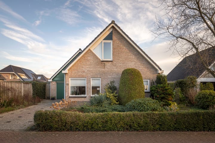 Photo 3 of Joke Smitlaan 13