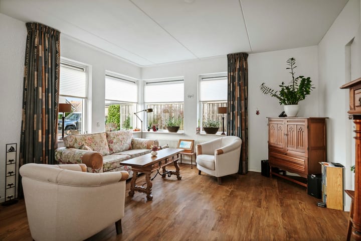 Photo 5 of Joke Smitlaan 13