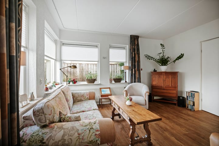 Photo 6 of Joke Smitlaan 13