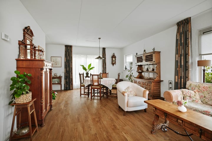 Photo 7 of Joke Smitlaan 13