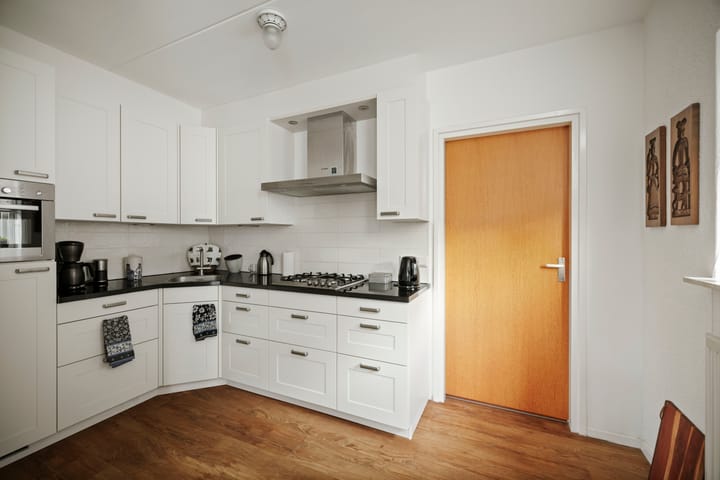 Photo 11 of Joke Smitlaan 13