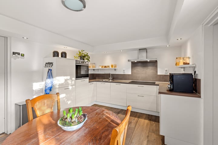 Photo 3 of Wouwseweg 83