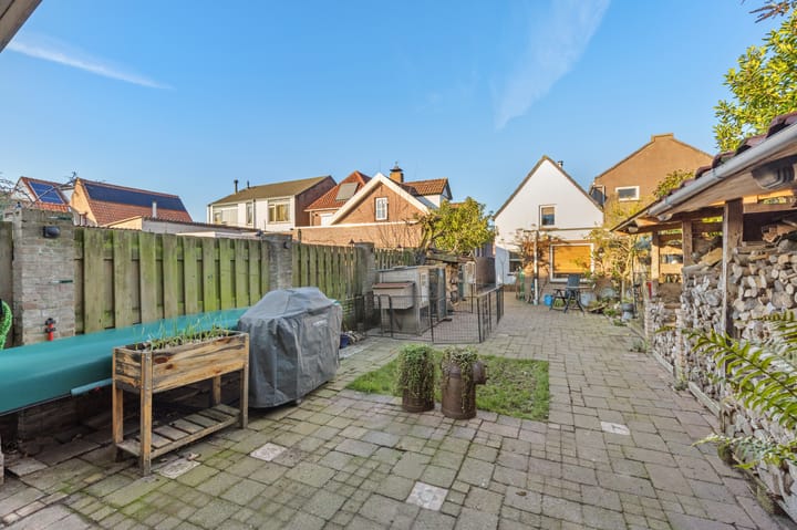 Photo 5 of Wouwseweg 83