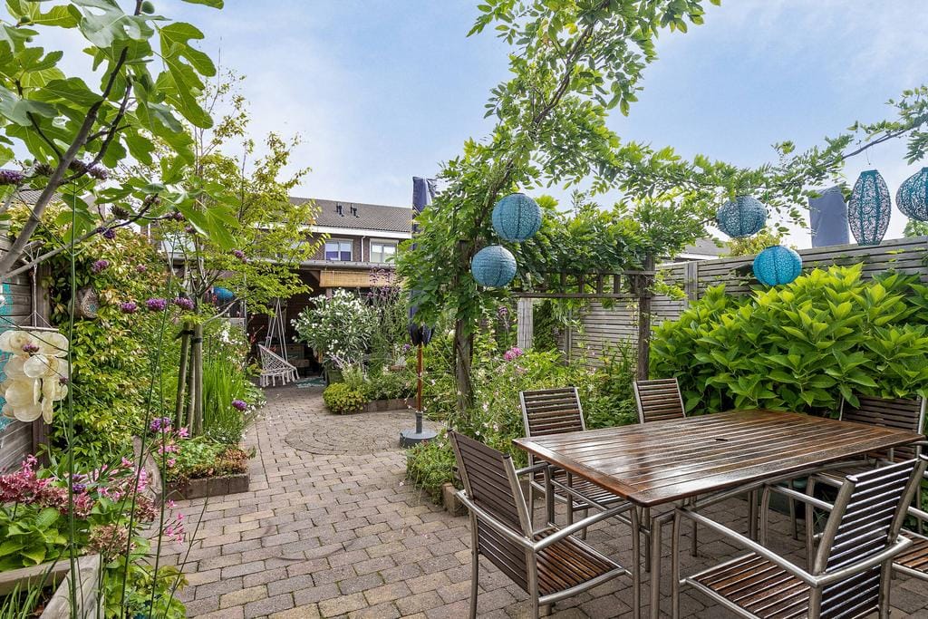 Foto 10 van Oostendeelplein 25