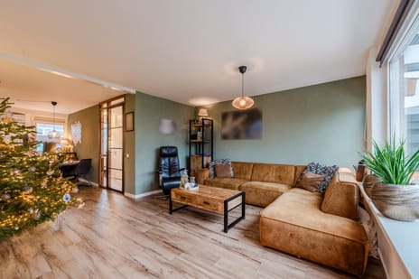 Ring 130 secondary image