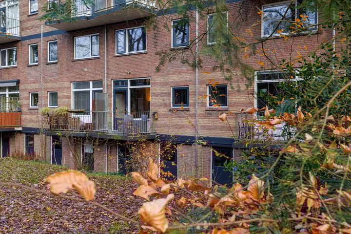 Photo 9 of van Heutszlaan 26