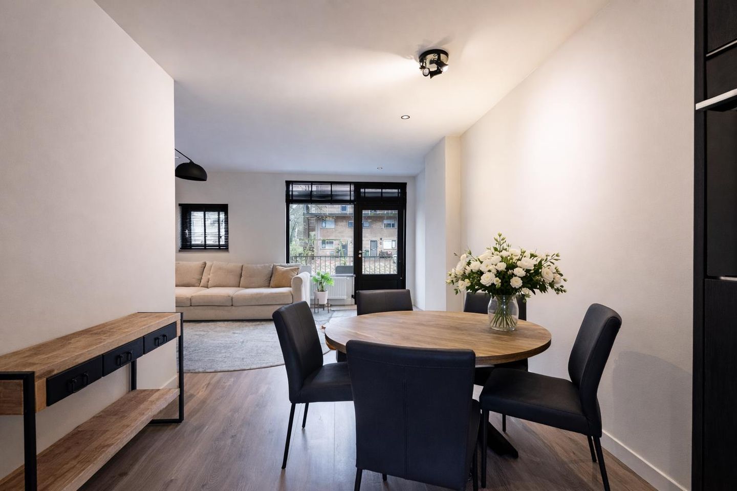 Foto 10 van van Heutszlaan 26