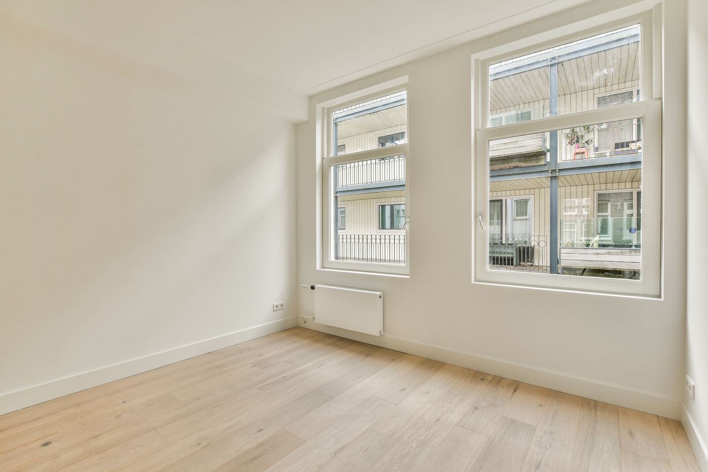 Foto 10 van Albert Cuypstraat 60-2