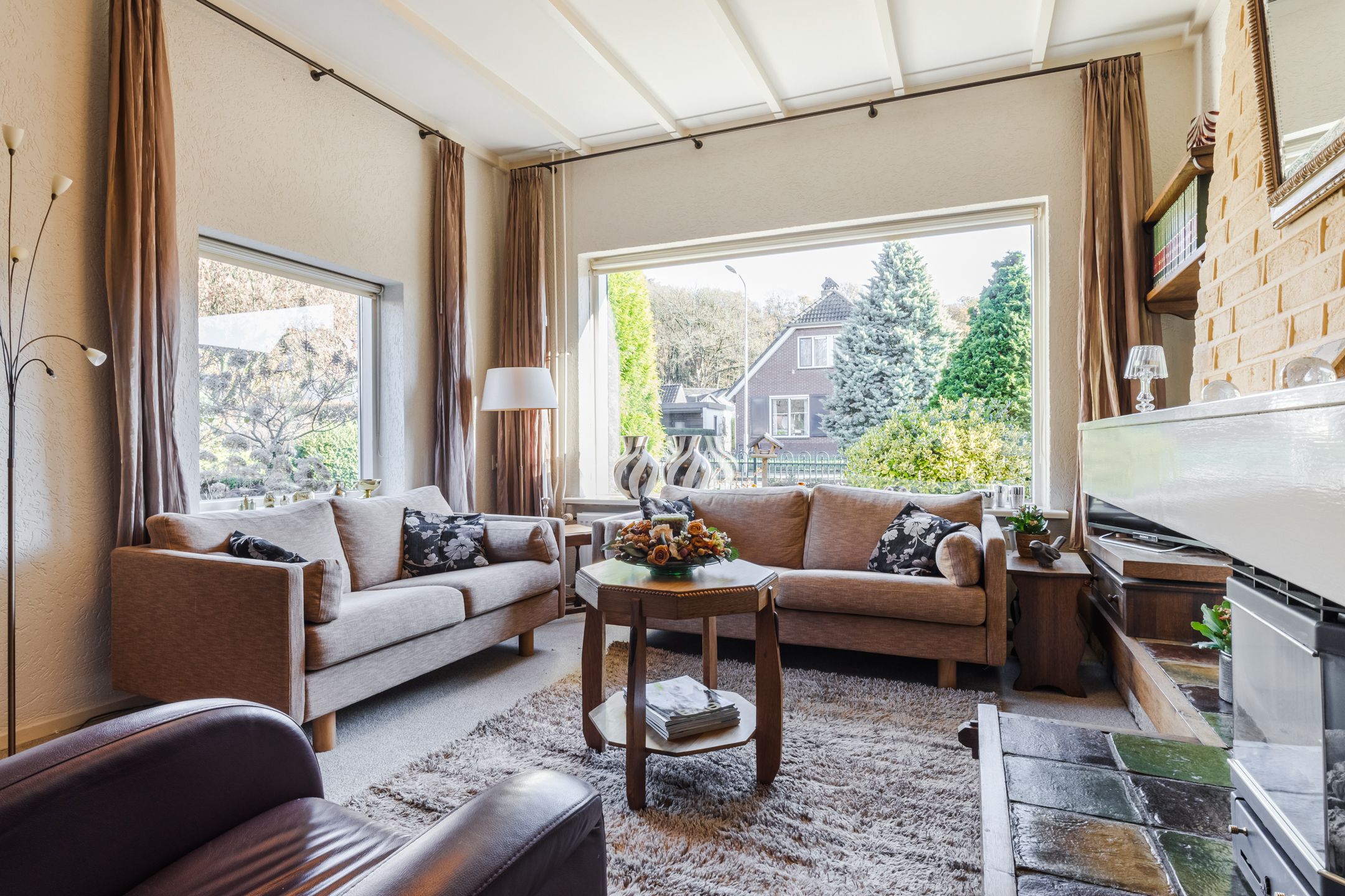 Foto 18 van Tusseler 144