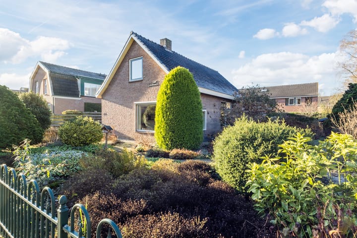 Photo 42 of Tusseler 144