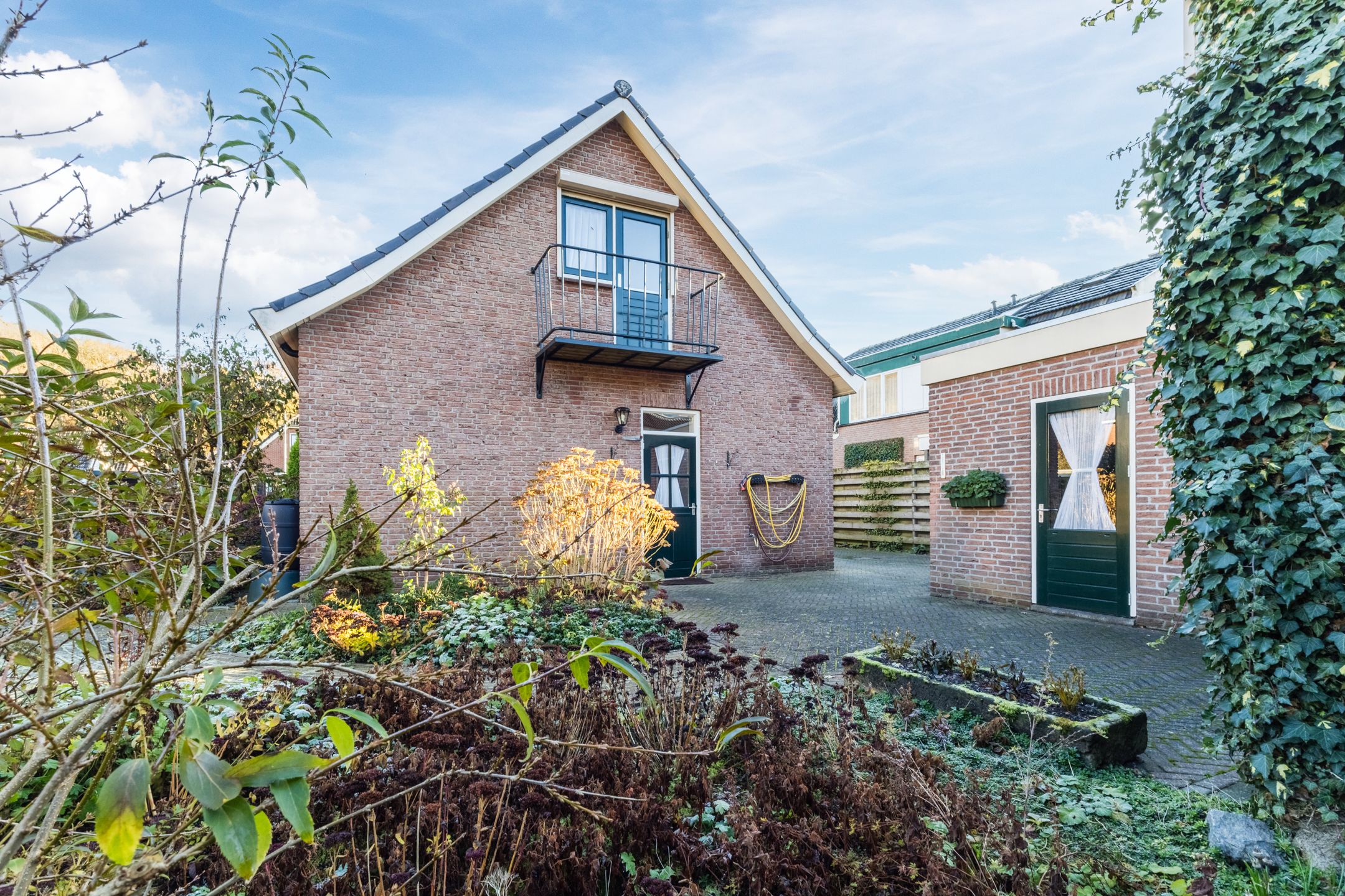 Foto 45 van Tusseler 144