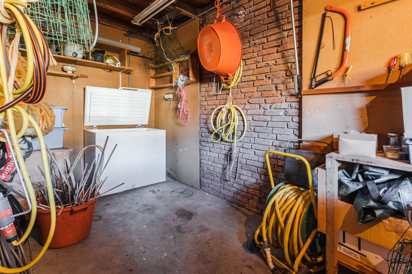 Foto 49 van Tusseler 144