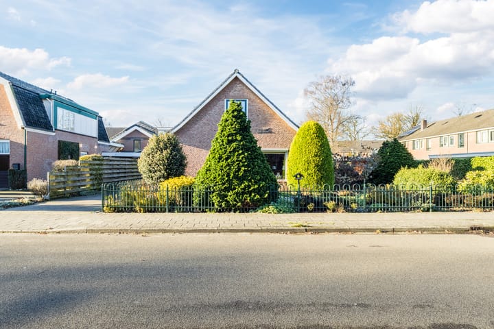 Photo 57 of Tusseler 144