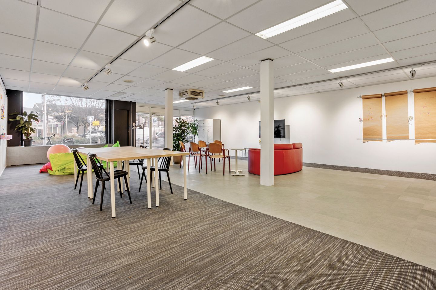 Bekijk foto 4 van Kleine Woerdlaan 23