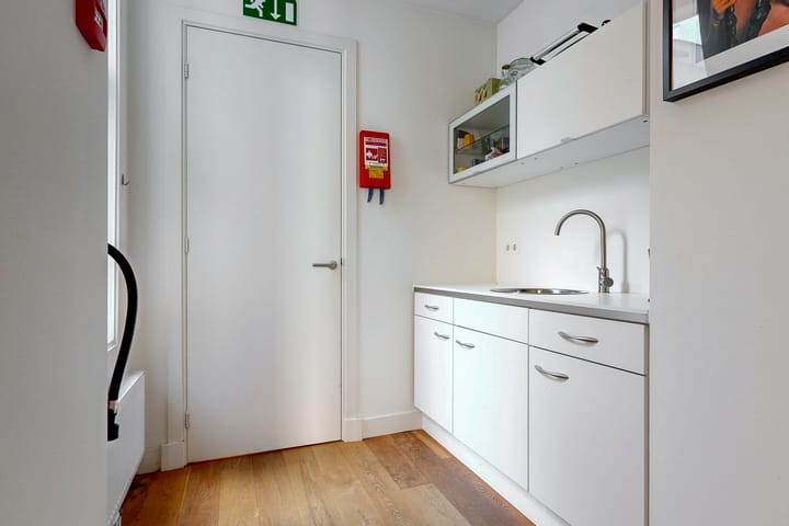 Photo 8 of Veenkade 48-A