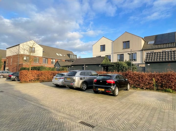 Photo 37 of Muyderban 22