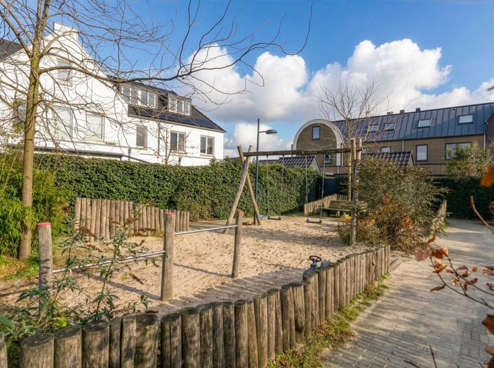 Photo 38 of Muyderban 22