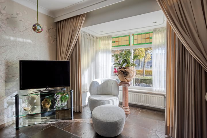 Photo 12 of Oranjeplein 6