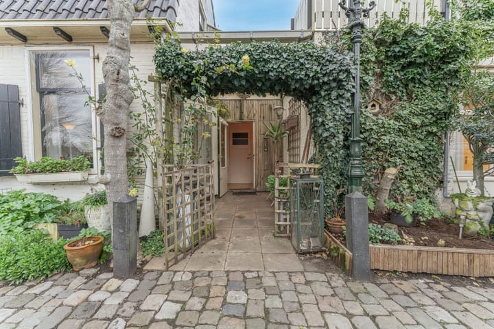 Photo 11 of Achtereiland 12