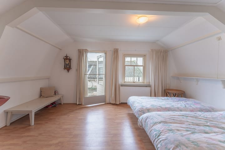 Photo 40 of Achtereiland 12