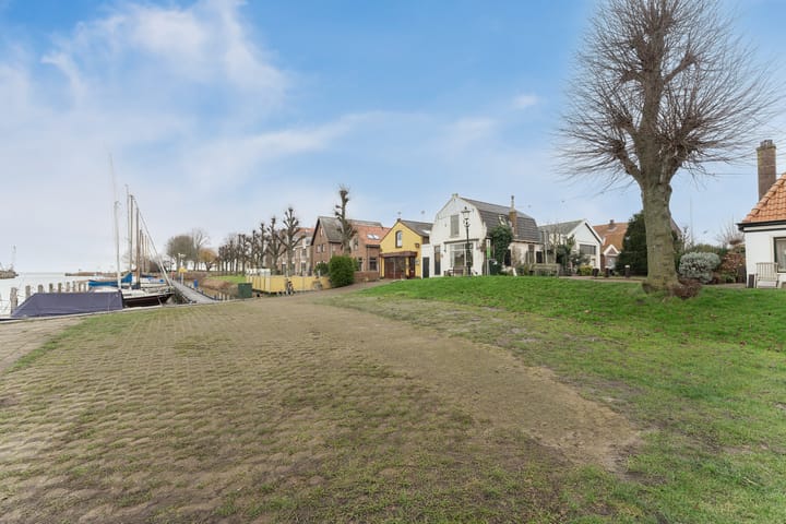 Photo 50 of Achtereiland 12