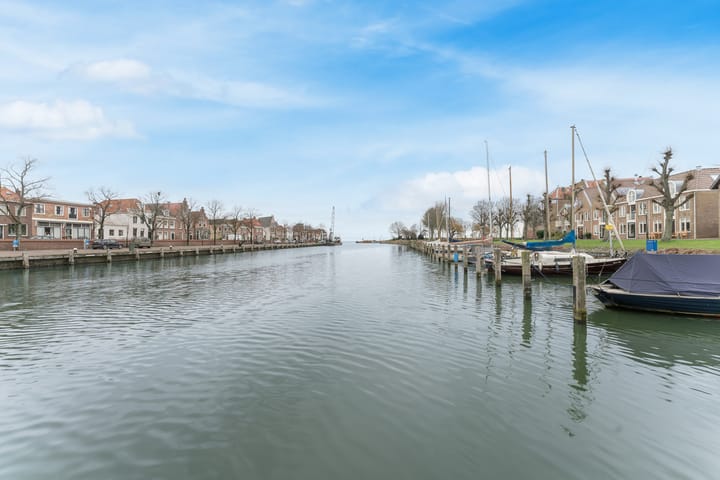 Photo 51 of Achtereiland 12