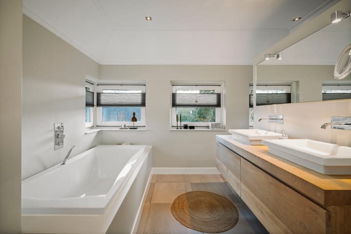 Photo 37 of Burg. Arriënsweg 5