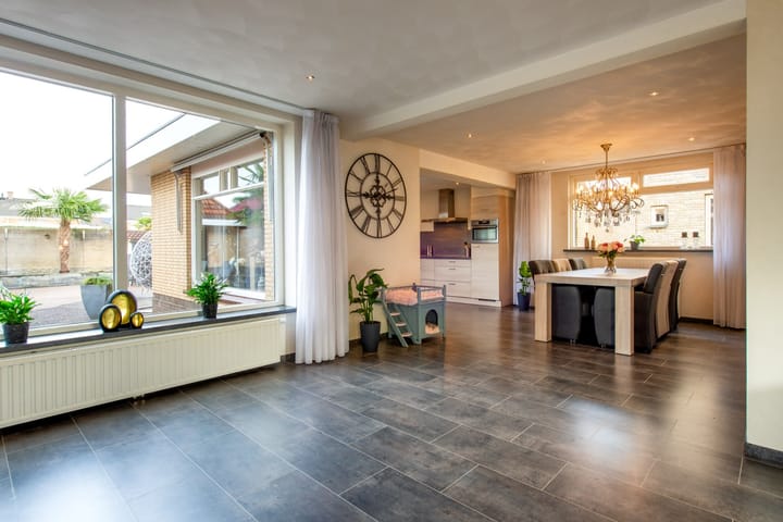 Foto 5 van Margrietstraat 12-A